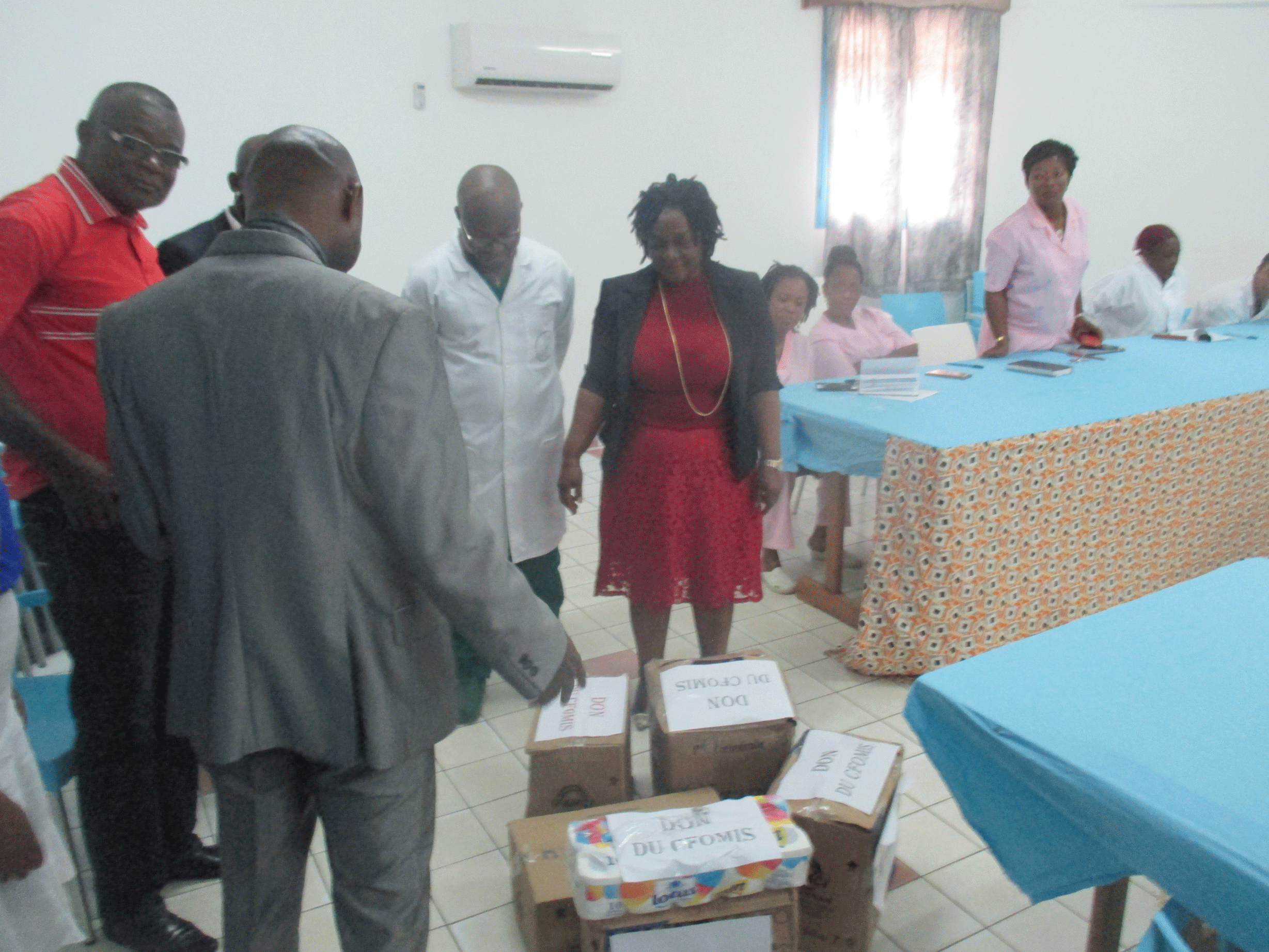 remise de don du cfomis a 